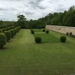 Bed & Breakfast Le Chateau D'asnieres En Bessin 3*