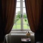 Le Chateau D'asnieres En Bessin Bed & Breakfast 3*
