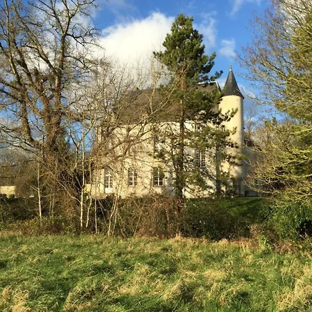 Le Chateau D'asnieres En Bessin Bed & Breakfast