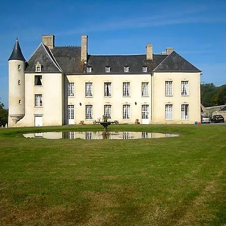 Le Chateau D'asnieres En Bessin B&B