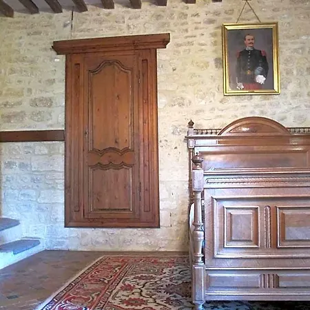 Le Chateau D'asnieres En Bessin B&B
