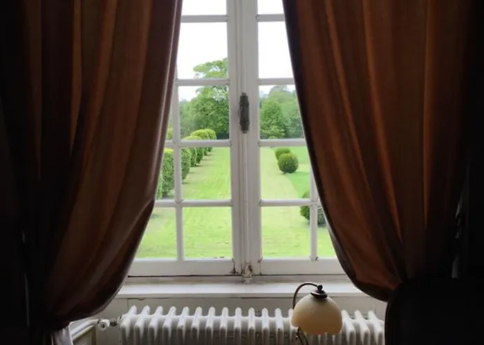 Le Chateau D'asnieres En Bessin Asnieres-en-Bessin