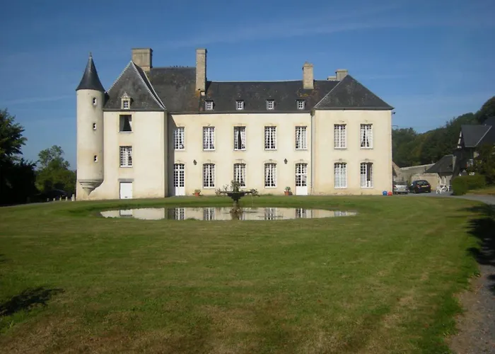 Le Chateau D'asnieres En Bessin